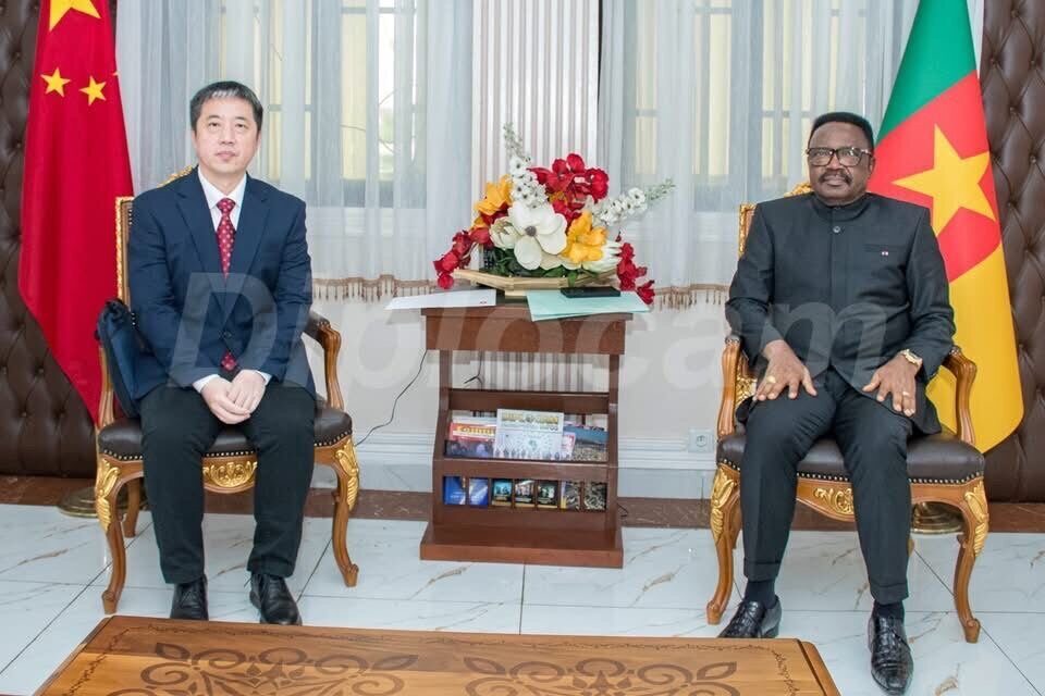 Cameroun-Chine : audience entre Felix Mbayu et l'ambassadeur Xu Yong
