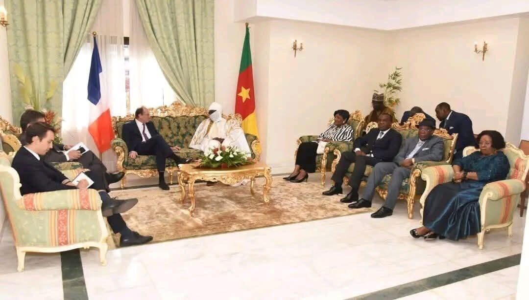Audience entre le Président du Sénat camerounais et un parlementaire français